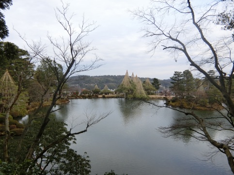 迎春 金沢 石浦神社 初詣 と 雪吊りの兼六園