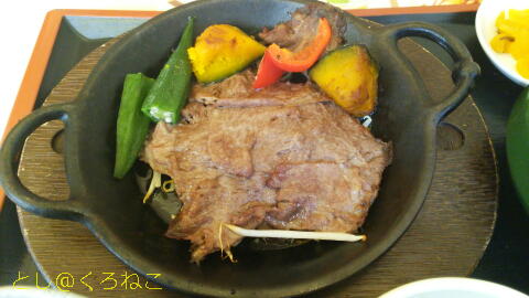 フォアグラ丼と黒毛和牛の焼きしゃぶ膳