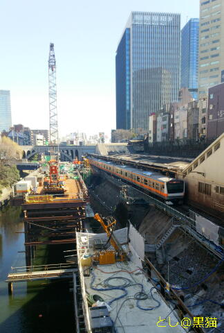 工事中の御茶ノ水駅（正面が、聖橋）