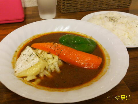 カマンベールチーズ チキンカレー 3辛