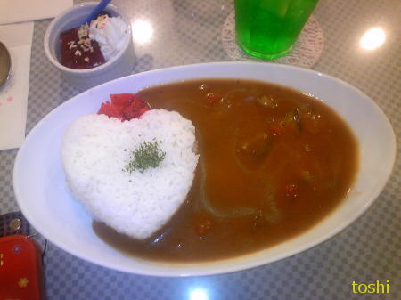 茄子カレーと、むらさき色のぷるぷる