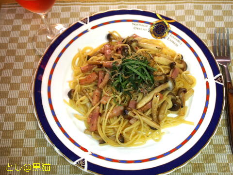 しめじとベーコンのガーリック醤油和風パスタ 作った